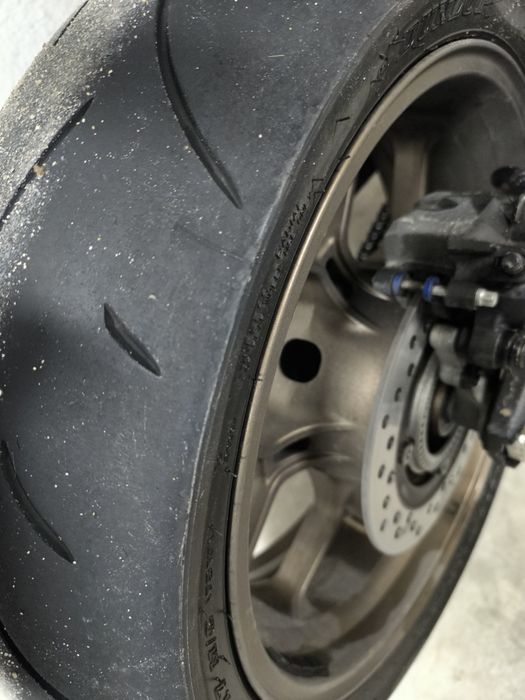 Honda CB650R – 13.423 km – Garagem – Extras – Som Brutal