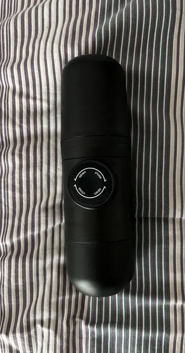 Máquina de Café Portátil Manual – Nova (Nunca Usada)