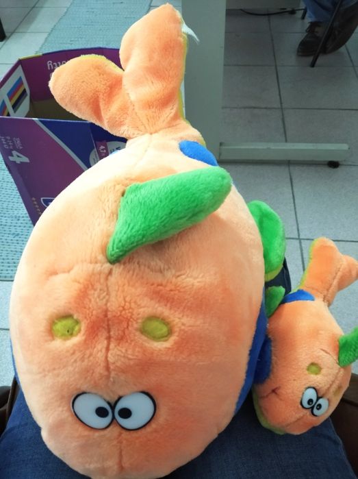 Peluche peixes cor de laranja