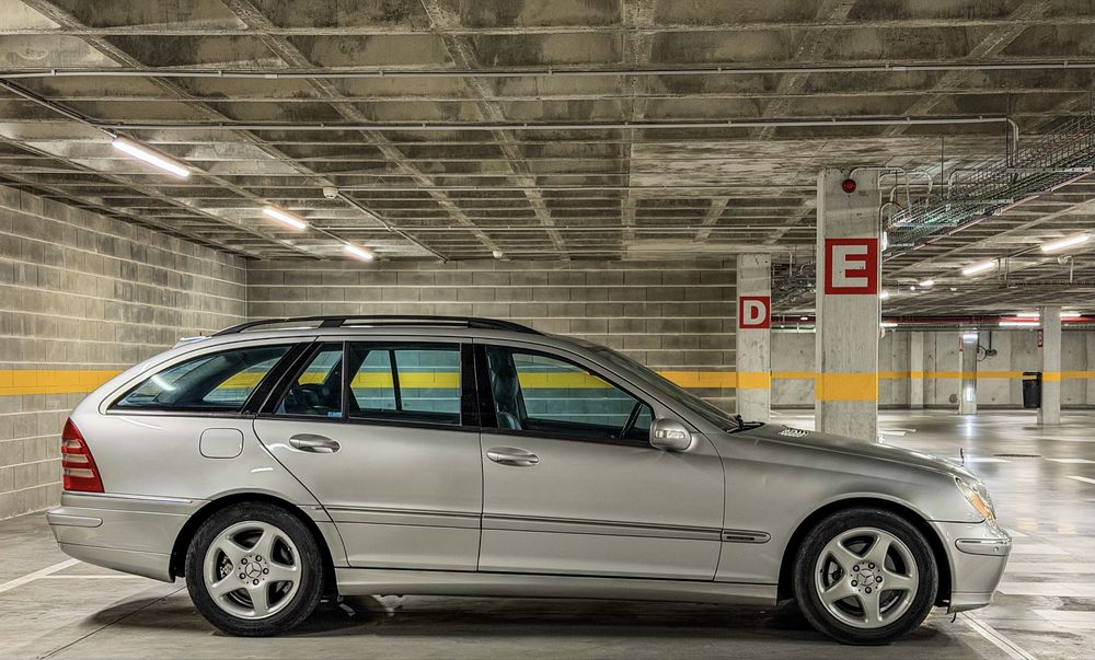 Mercedes-Benz C 220 — fotografia 4