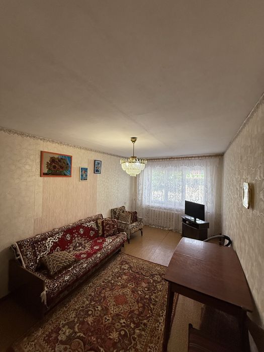 Продается 2 комнатная квартира. Кирпичный дом. Славянск.