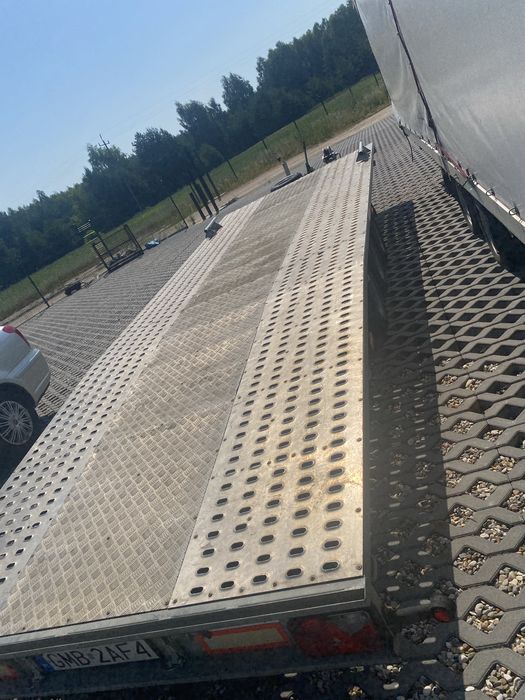 Laweta / Przyczepa do transportu samochodów