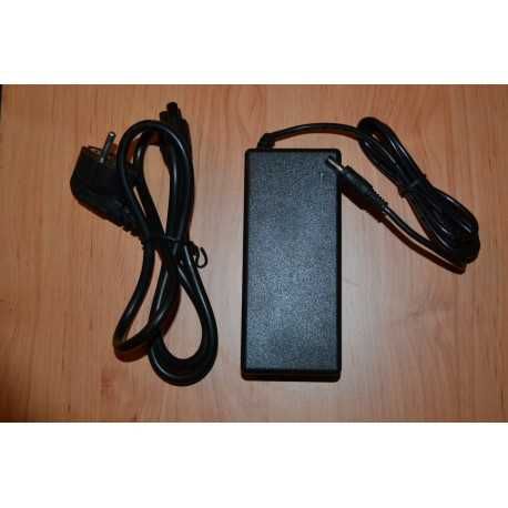 Carregador Toshiba Satellite C670-10P + Cabo