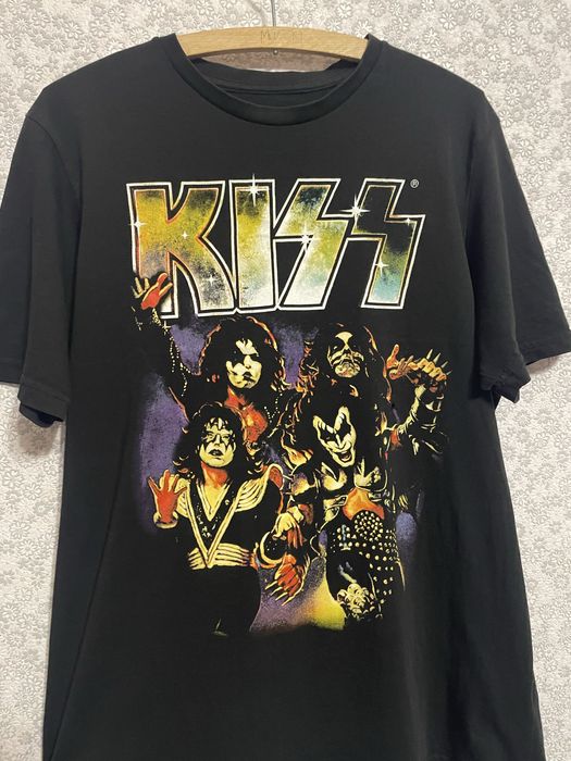 Футболка    KISS