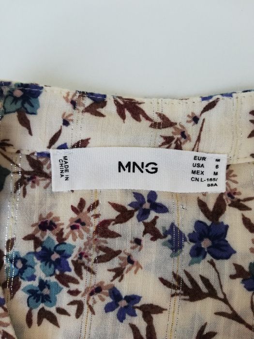 Blusa estampada de senhora, marca Mango, T. M