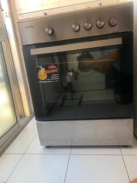 Fogão de quatro boca marca orima