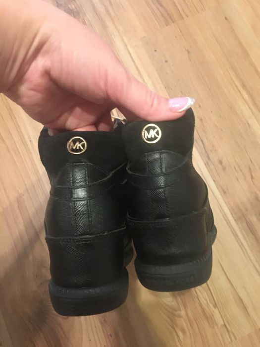 Buty zimowe damskie czarne