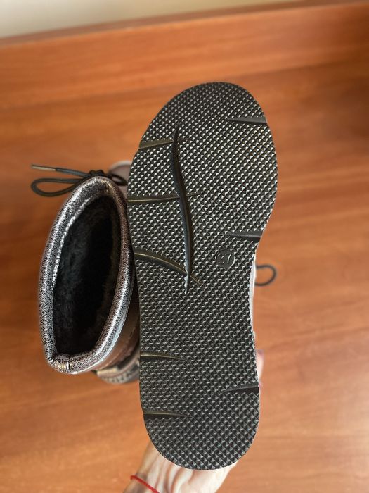 Нові жіночі дутіки/черевики/взуття