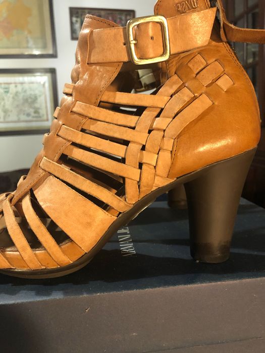 Botas sandália Dysfunctional novas