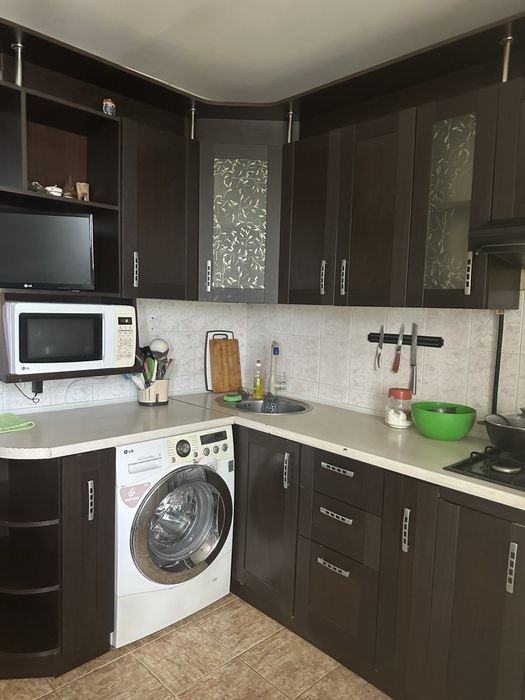 Сдам двухкомнатную уютную квартиру посуточно !