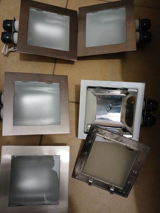Focos quadrados em inox