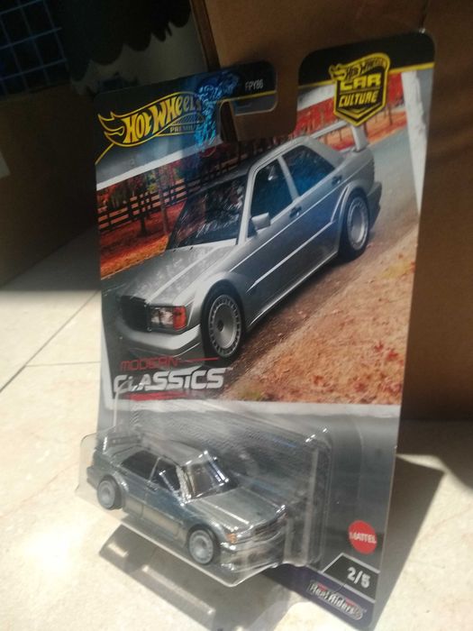 Hot Wheels - 1990 Mercedes-Benz 190E 2.5-16 Evo II - Modern Classics