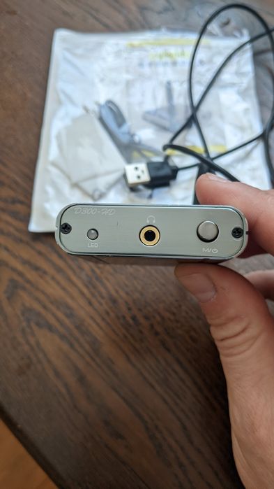 Аудіоадаптер Bluetooth D300-HD HiFi