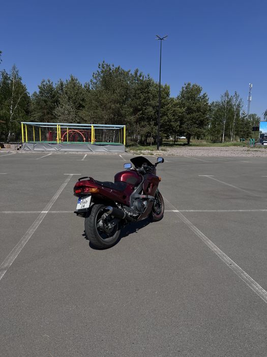 Kawasaki zzr 400