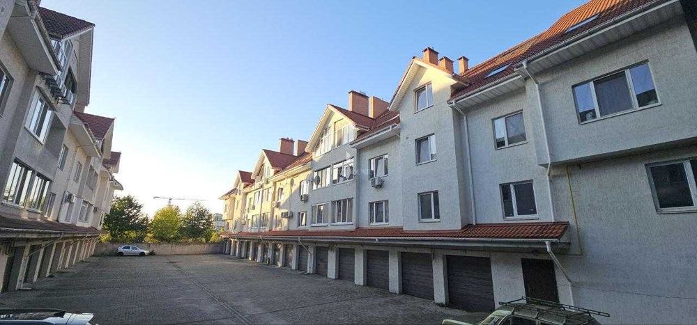 Продаж 3-кімнатної квартири на Крюківщині