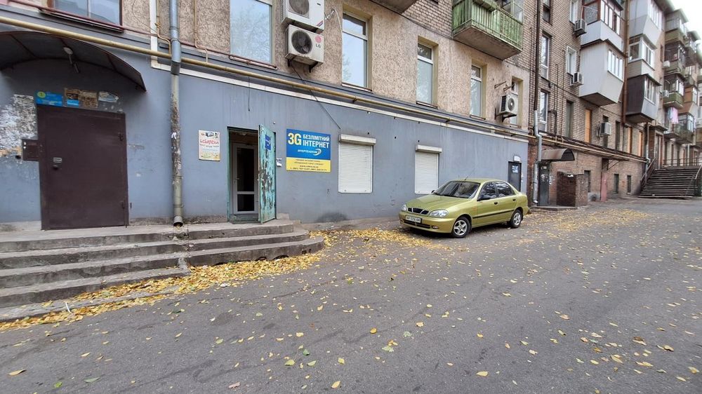 Приміщення у центрі міста - 69 кв.м., вул. О. Матросова