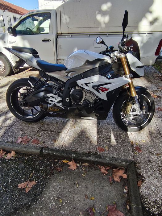...BMW S 1000 R...