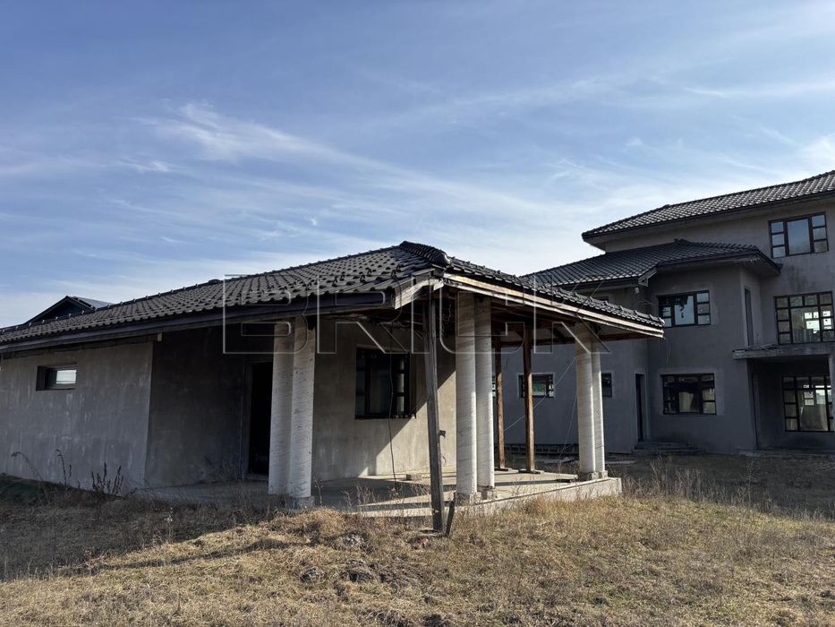 Продаж ТОП Будиноку 800 м2 Княжичі Енергонезалежний