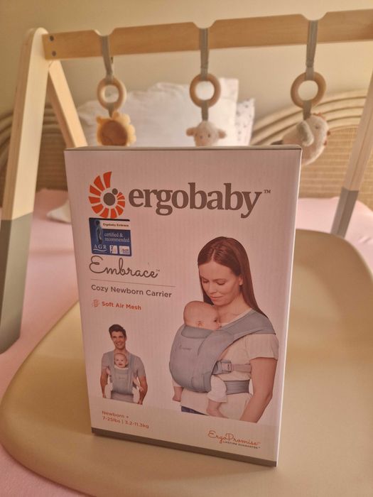Nosidełko ergonomiczne dla niemowląt Ergobaby Embrace Soft Air Mesh Sage - stan idealny, kolor szałwia