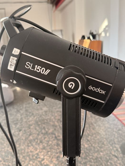 Світло постійне godox 150 ll