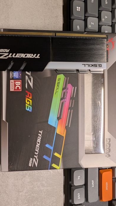 Модуль пам'яті DDR4 16GB/3600 G.Skill Trident Z RGB