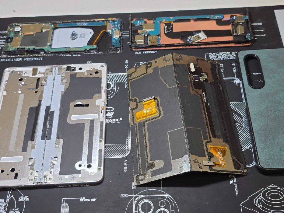 Ремонт складаних телефонів Samsung (Fold, Flip)