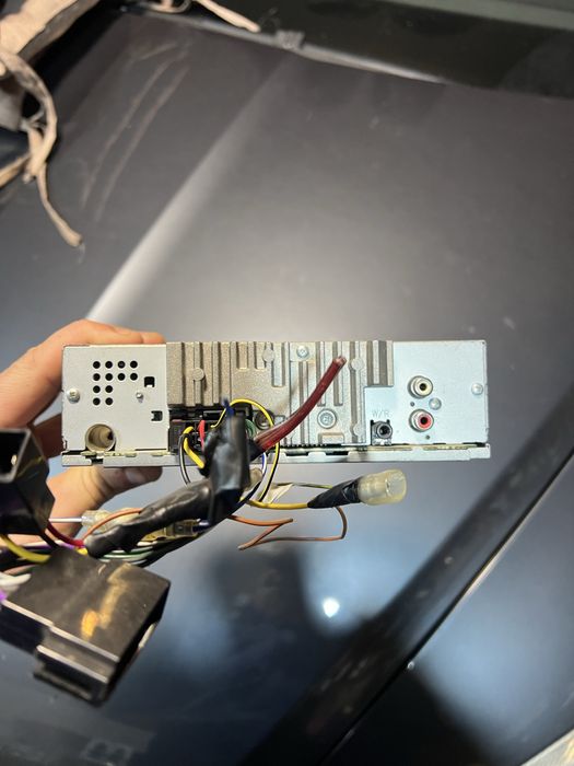 Комплект музики.   Саб магнитола усилок