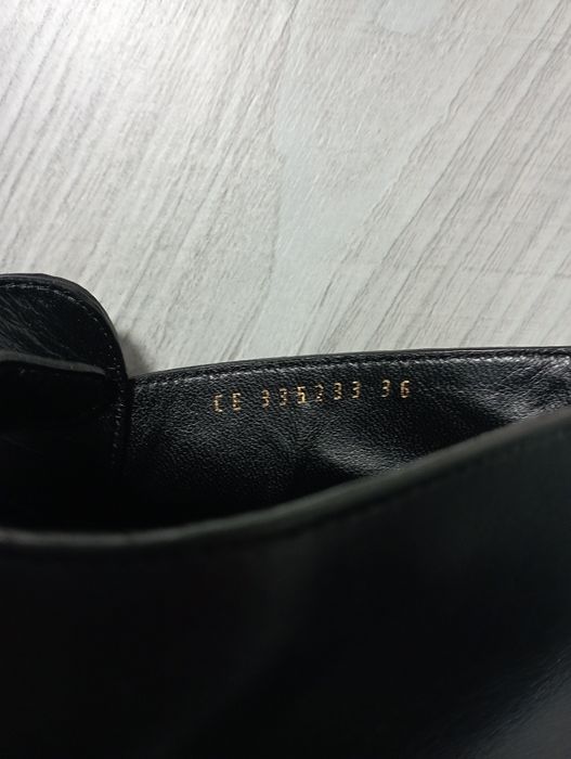 Черевики Saint Laurent.
