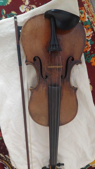 Продам скрипку, старовинна. Львів