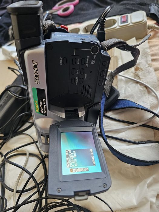 Видеокамера Sony DCR-TPV145E