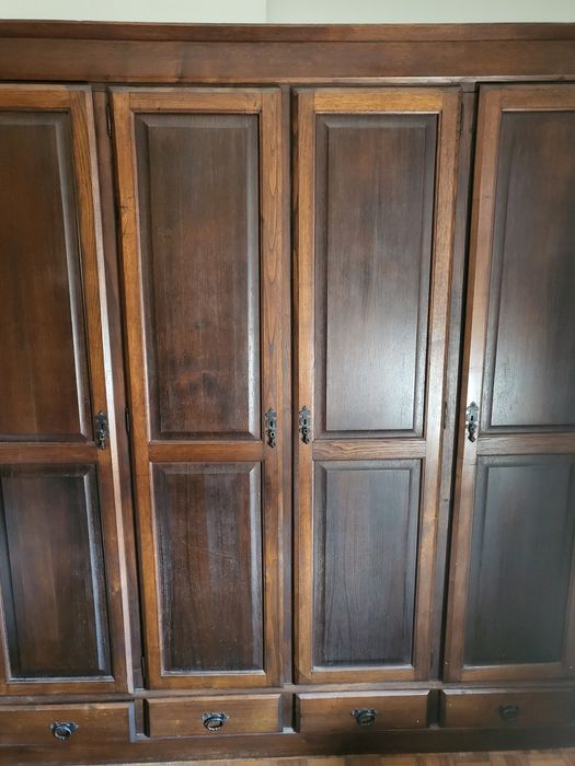 Móveis estilo rústico