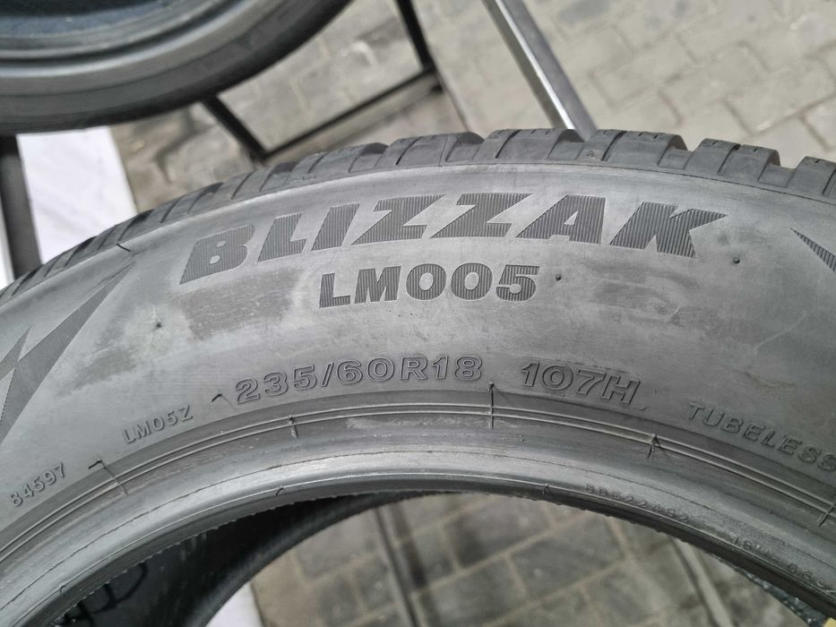 235/60/18 107H Bridgestone Blizzak LM005 Dot.2523R