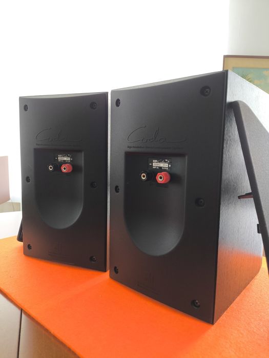 Colunas modelo KEF   Coda 7