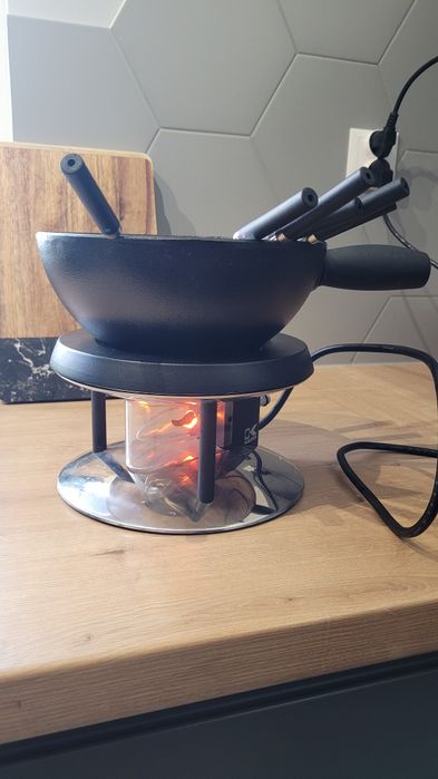 Zestaw do  FONDUE FOUNDE elektryczny Widelczyki solidne naczynie