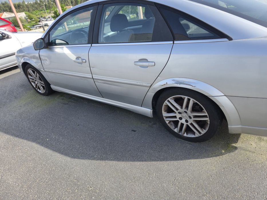 Vendo Opel Vectra GTS 2003 2.2 DTI