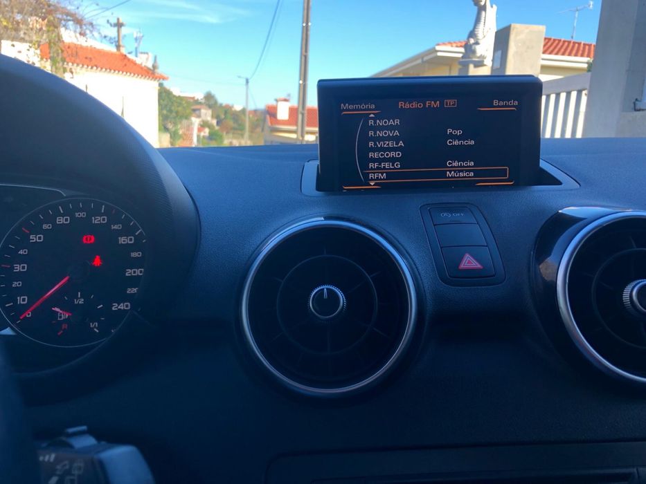 Audi a1 1.6 tdi 2010