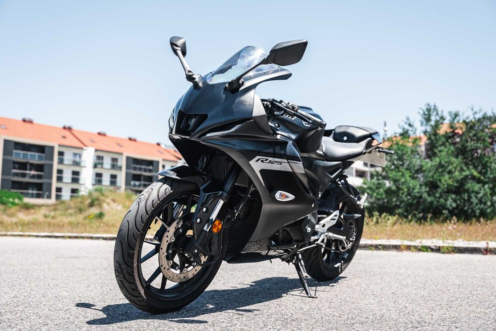 Yamaha R125 2025