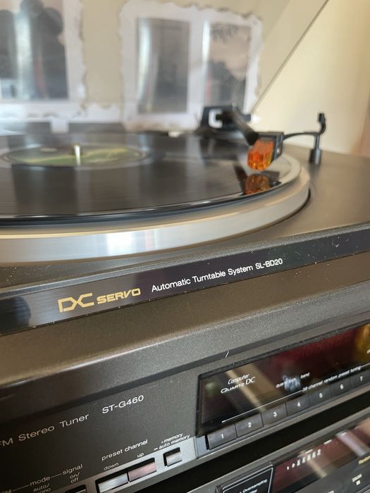 Wieża technics z gramofonem