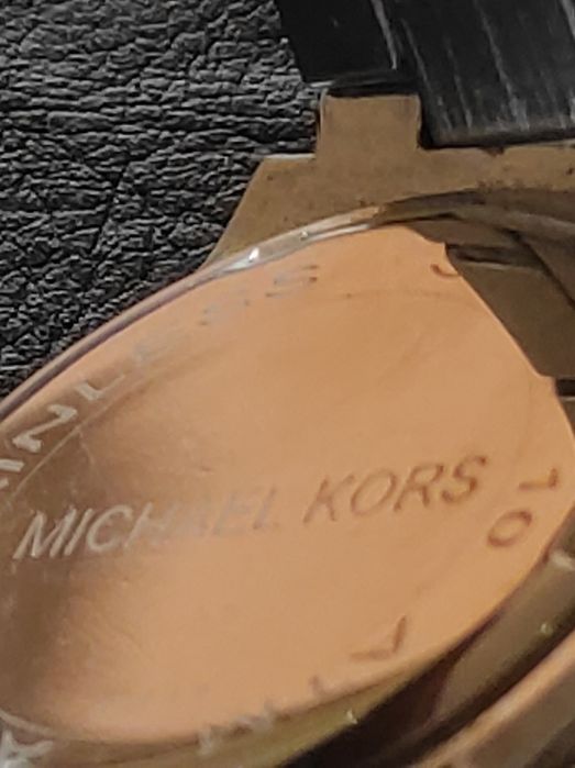 Часы Michael Kors New York  — рабочие