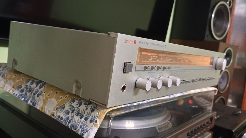 Amplituner Unitra Diora Tosca 303 ładna sprawna przestrojona