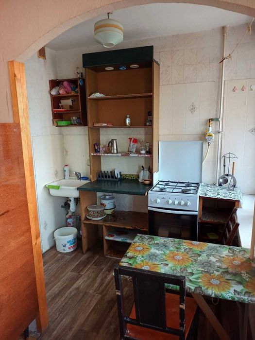 Без% продаж 1 -но кім Любоміра Гузара 19 комарова отрадний соломенскій