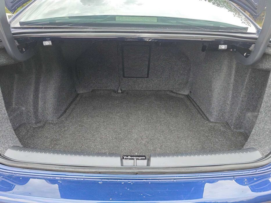 Volkswagen Jetta      2013