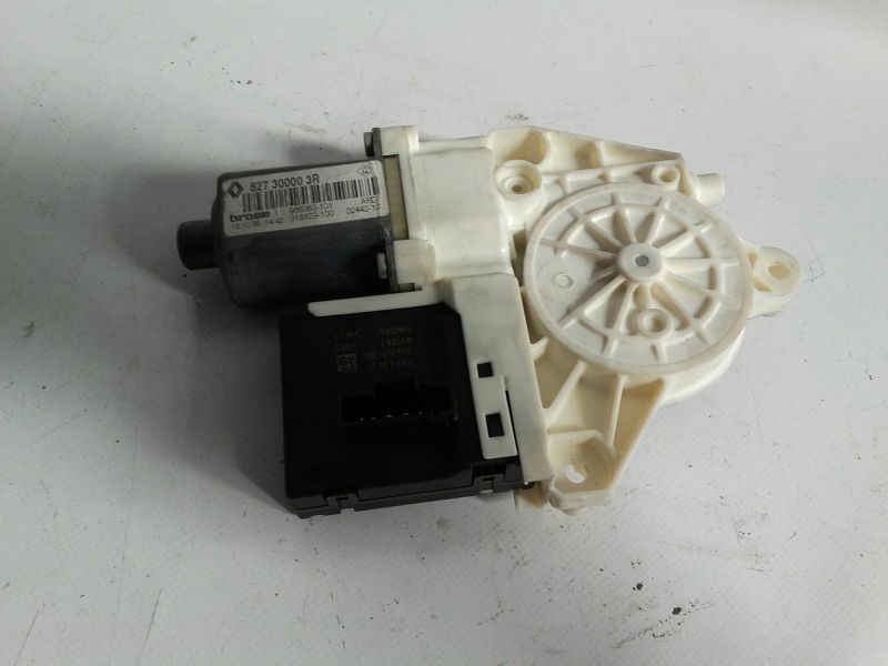 Motor vidro trás direito RENAULT Megane III Grandtour (KZ0/1)