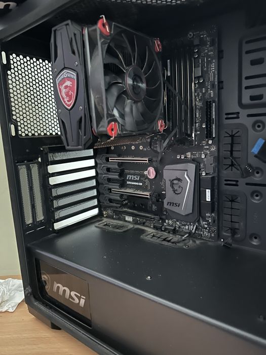 Пк , Корпус + мат. Плата z370 и i7 9700F