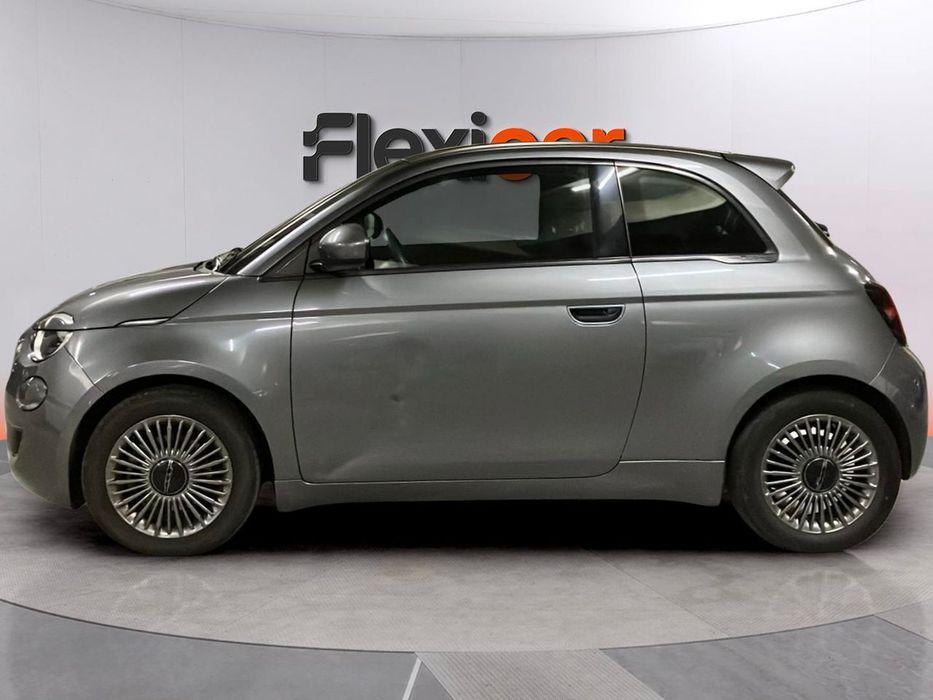Fiat 500e485827873646192644