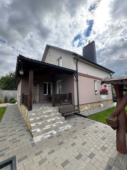 ₴ Продаж сучасного будинку біля Рівного