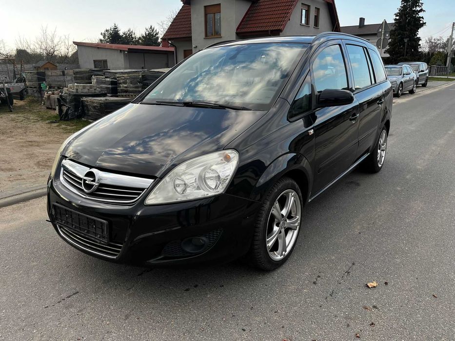 Opel zafira 1.8 klima zadbana