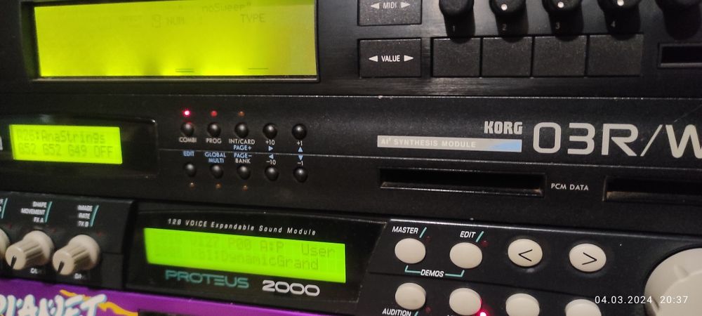 Korg 03r/w синт. модуль 90-х 03R/W