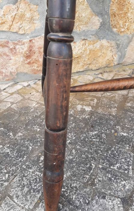 Recheio de casa antiga duas cadeiras rabo de bacalhau