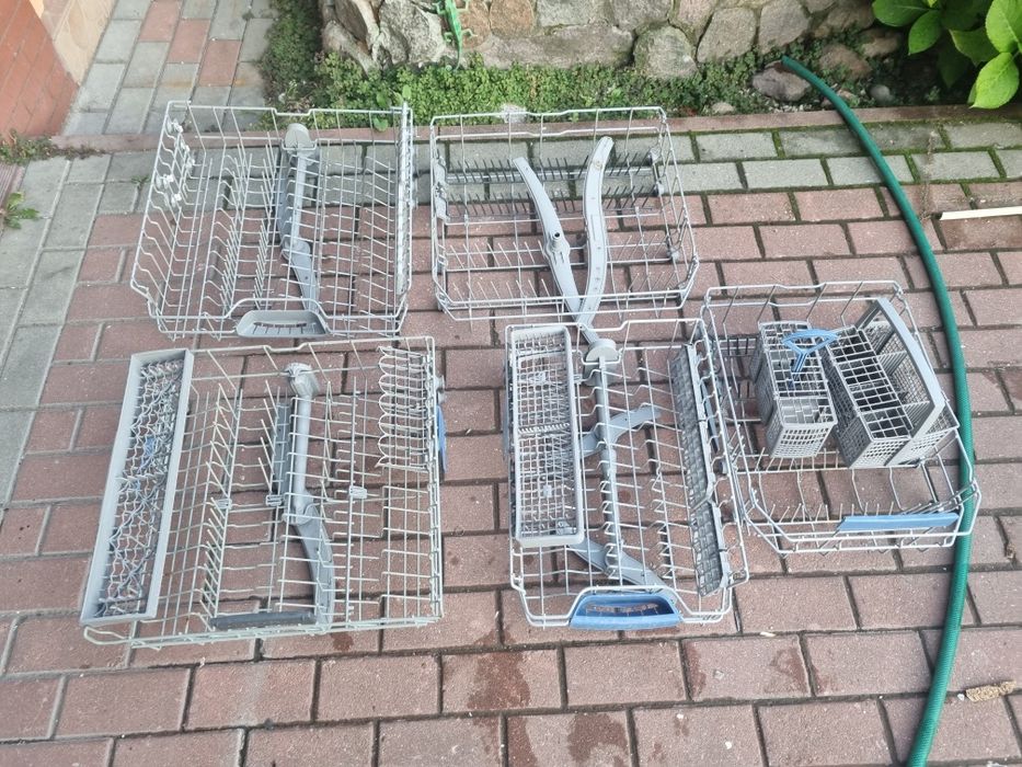 Kosze do zmywarki bosza szer 60 i 45 .i do electrolux  szer 60.
